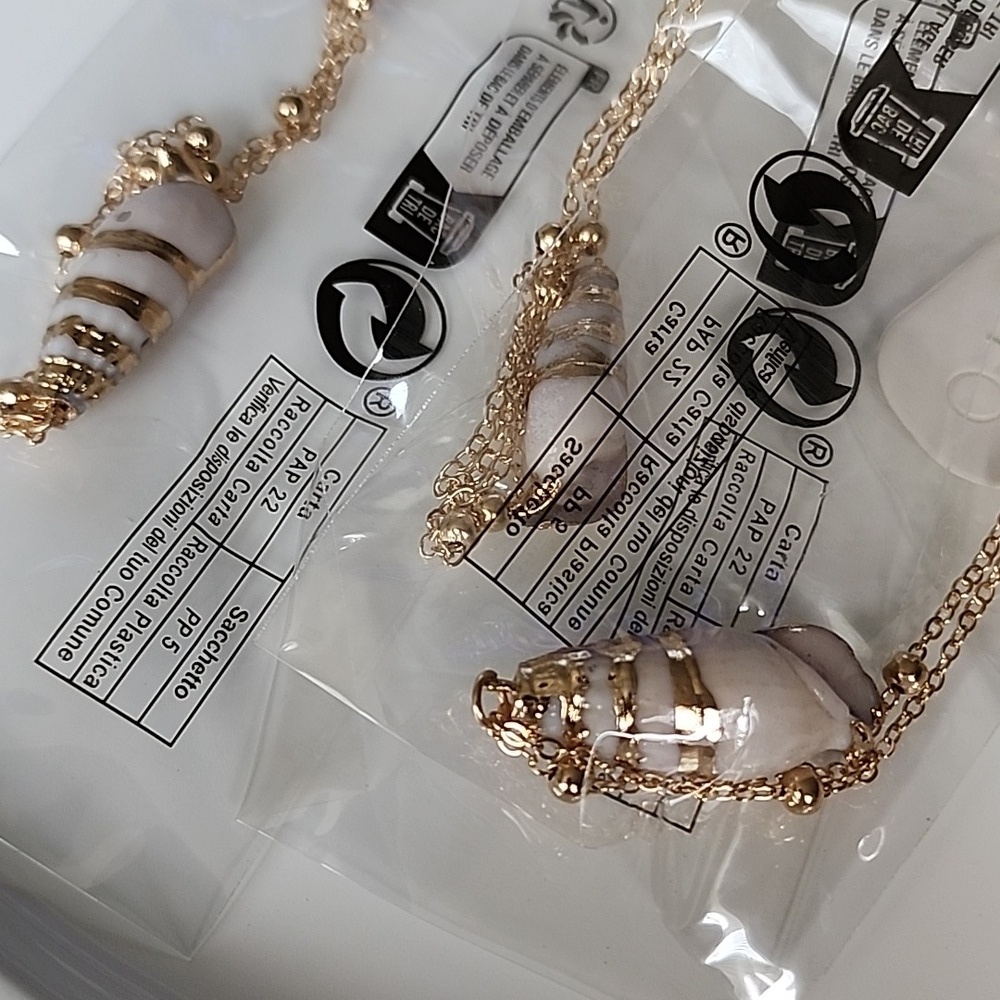 Genuine SHELL 14K Gold Plated NECKLACE - Picture 5 of 5
